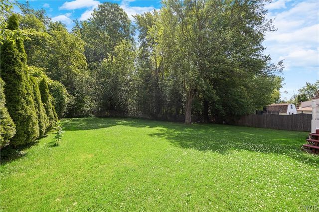 5510 Taormina Drive, Clay, NY 13041