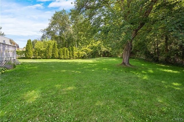 5510 Taormina Drive, Clay, NY 13041