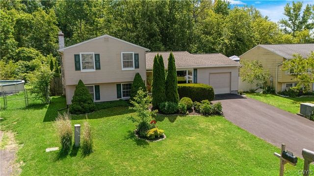 5510 Taormina Drive, Clay, NY 13041