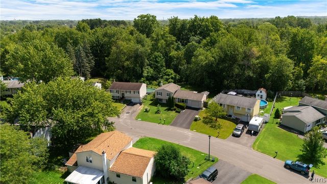 5510 Taormina Drive, Clay, NY 13041