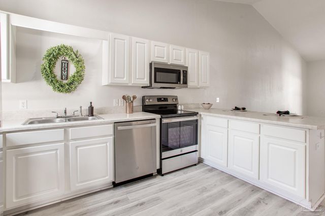 7101 Joy St A-8, Pensacola, FL 32504