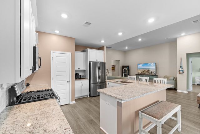 5635 Whitebark Dr., Myrtle Beach, SC 29577