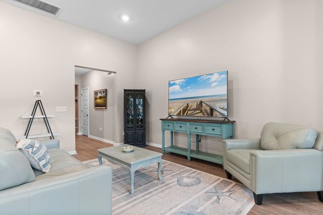 5635 Whitebark Dr., Myrtle Beach, SC 29577