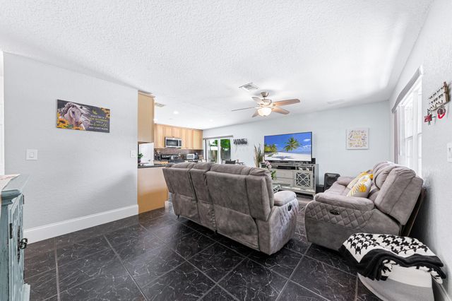 9159 Honeywell Road, Lake Worth, FL 33467