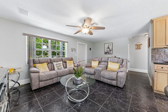 9159 Honeywell Road, Lake Worth, FL 33467