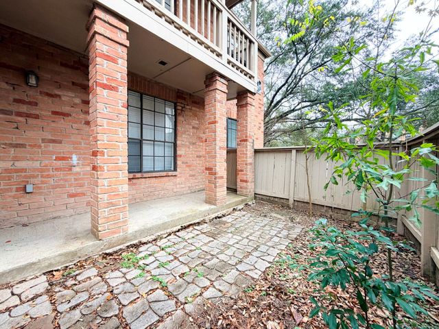 2255 Braeswood Park Drive 117, Houston, TX 77030