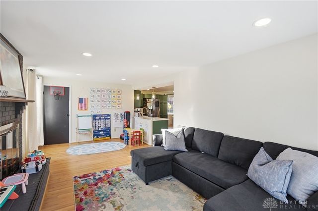 5235 Woodcock Way, Dayton, OH 45424