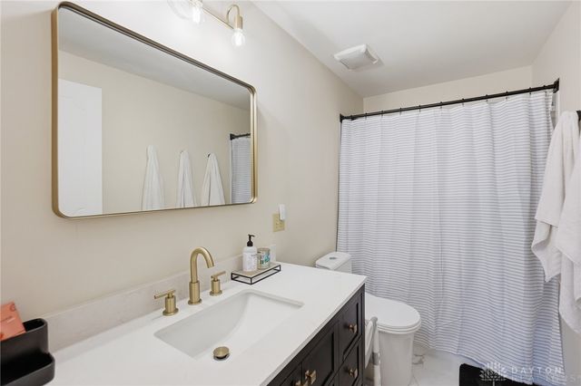 5235 Woodcock Way, Dayton, OH 45424