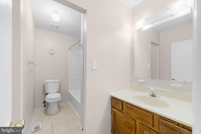 170 LA CASCATA TNHS, Clementon, NJ 08021