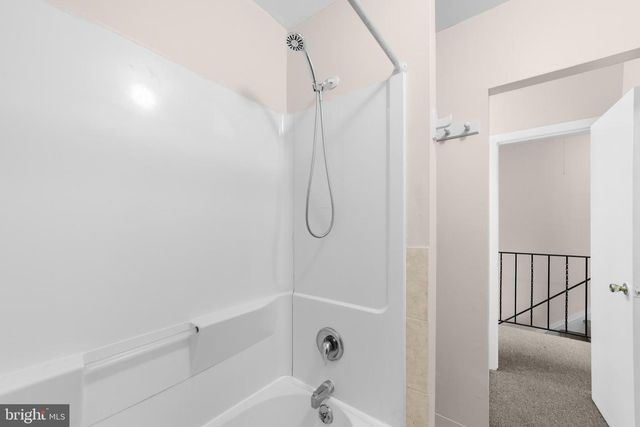 170 LA CASCATA TNHS, Clementon, NJ 08021