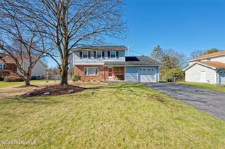 87 Dorchester Avenue, Bethlehem, NY 12158