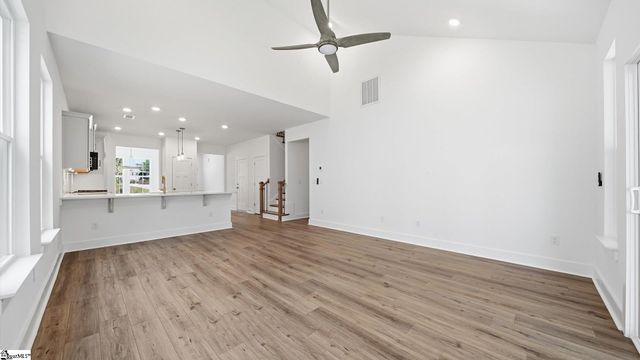 114 Canyon Creek Way, Fountain Inn, SC 29644
