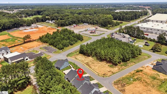 114 Canyon Creek Way, Fountain Inn, SC 29644