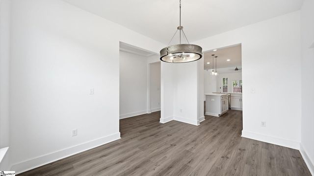 114 Canyon Creek Way, Fountain Inn, SC 29644