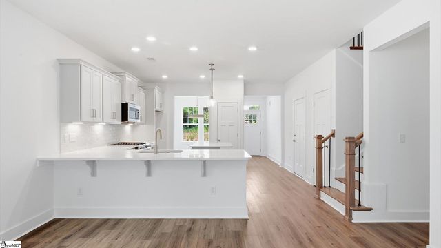114 Canyon Creek Way, Fountain Inn, SC 29644