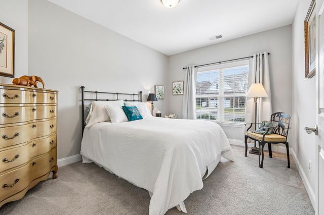 1442 Woodside Dr, Lebanon, TN 37087