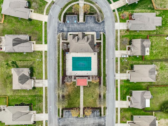 1442 Woodside Dr, Lebanon, TN 37087