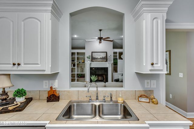 430 Stoneybrook Drive, Brandon, MS 39042
