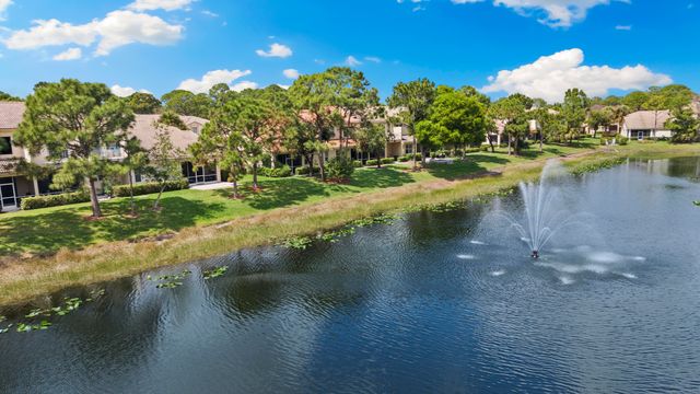 8132 Carnoustie Place, Port St. Lucie, Port St Lucie, FL 34986