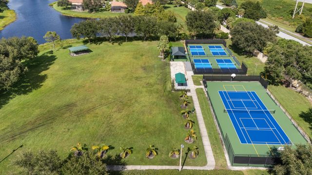 8132 Carnoustie Place, Port St. Lucie, Port St Lucie, FL 34986