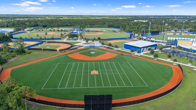 8132 Carnoustie Place, Port St. Lucie, Port St Lucie, FL 34986