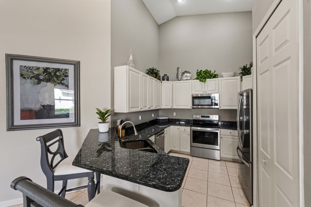 8132 Carnoustie Place, Port St. Lucie, Port St Lucie, FL 34986