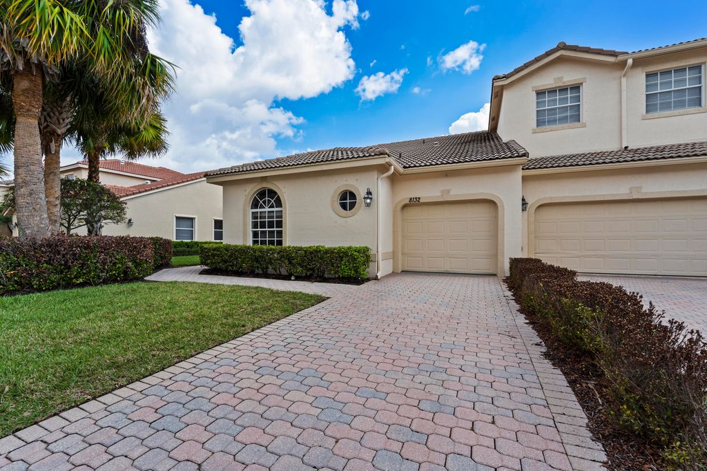 8132 Carnoustie Place, Port St. Lucie, Port St Lucie, FL 34986