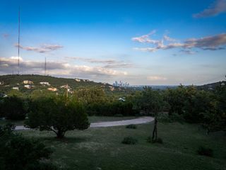 1106 The High RD, Austin, TX 78746