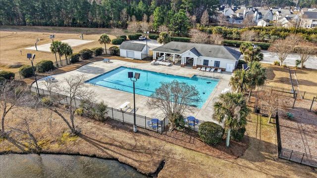 211 Avonshire Drive, Summerville, SC 29483