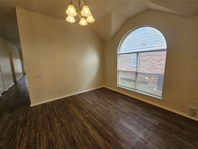 7851 Orland Park Circle, Fort Worth, TX 76137