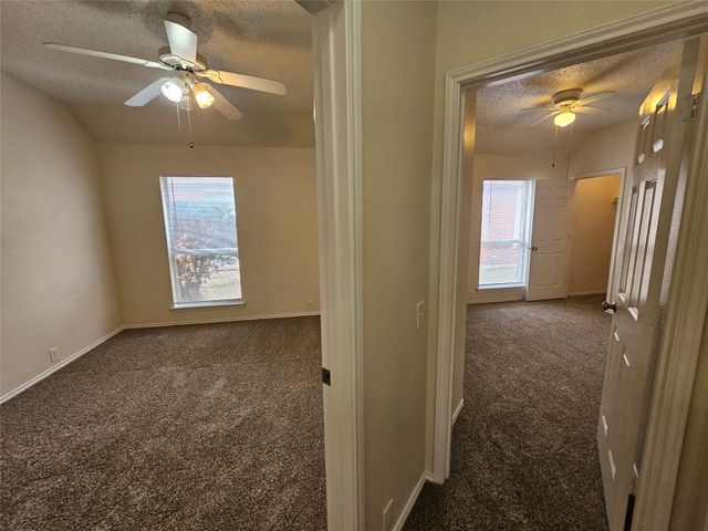 7851 Orland Park Circle, Fort Worth, TX 76137