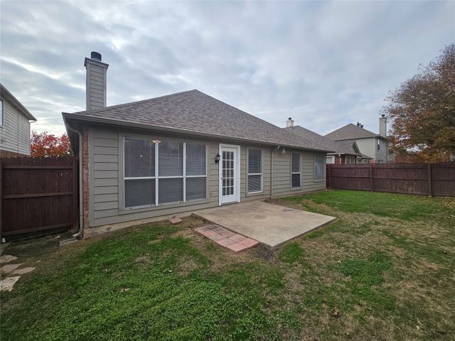 7851 Orland Park Circle, Fort Worth, TX 76137