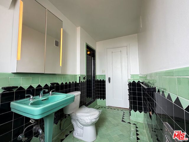 1314 N HAYWORTH Avenue 302, West Hollywood, CA 90046