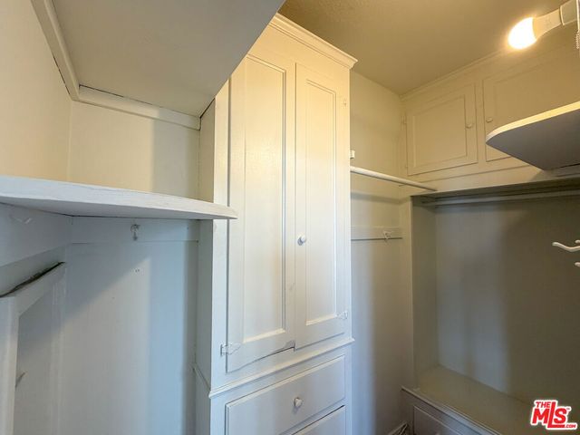 1314 N HAYWORTH Avenue 302, West Hollywood, CA 90046