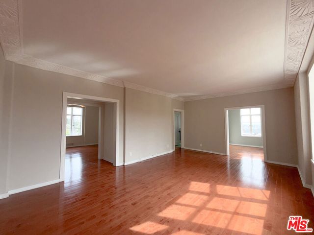 1314 N HAYWORTH Avenue 302, West Hollywood, CA 90046