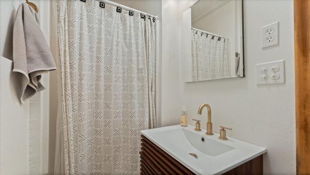 228 Terrace Drive SW, Willmar, MN 56201