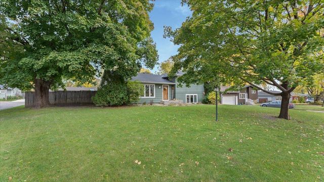 228 Terrace Drive SW, Willmar, MN 56201