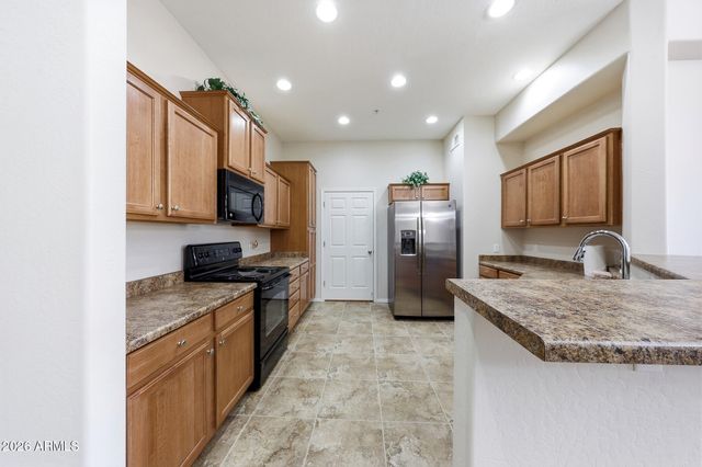 14575 W MOUNTAIN VIEW Boulevard 11312, Surprise, AZ 85374