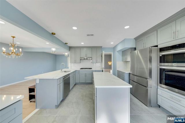 162 Grove Avenue, Verona, NJ 07044
