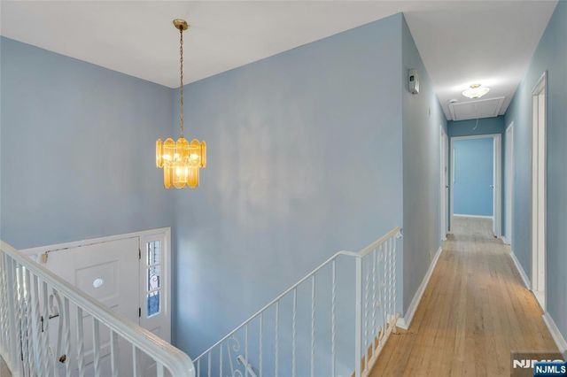 162 Grove Avenue, Verona, NJ 07044