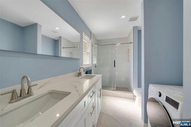 162 Grove Avenue, Verona, NJ 07044