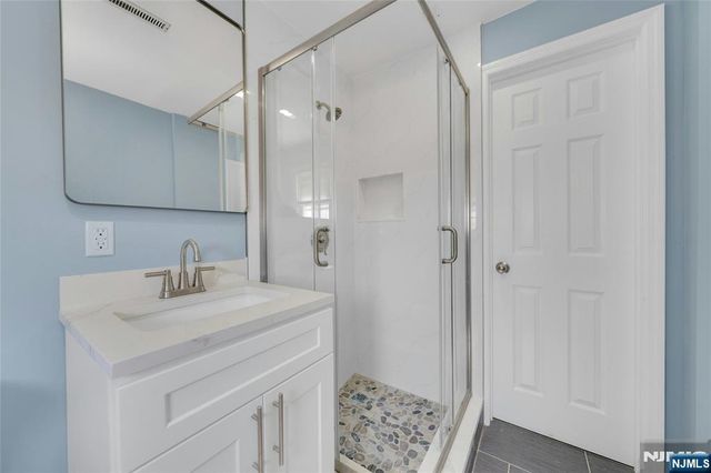 162 Grove Avenue, Verona, NJ 07044