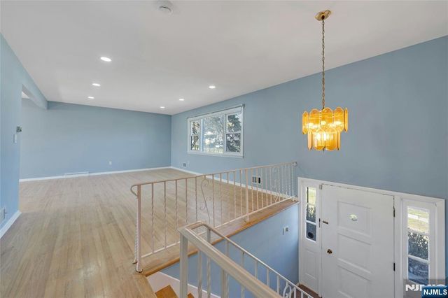 162 Grove Avenue, Verona, NJ 07044
