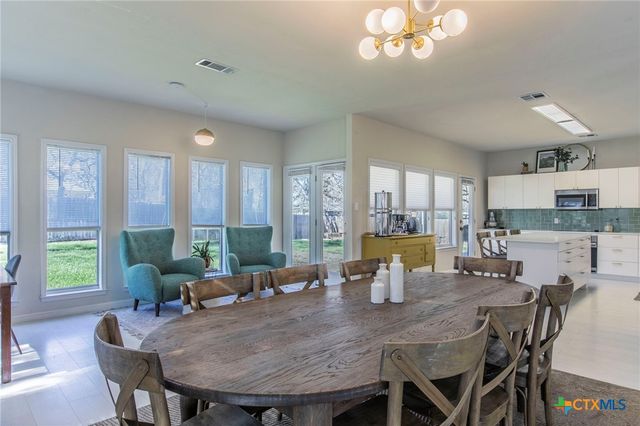 700 Arrowhead Drive, Salado, TX 76571