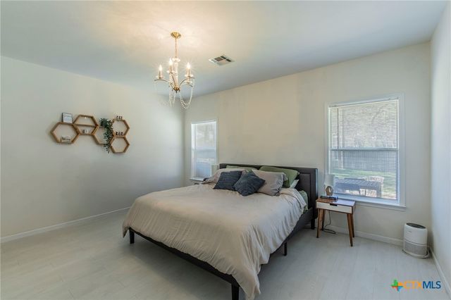 700 Arrowhead Drive, Salado, TX 76571