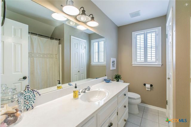 700 Arrowhead Drive, Salado, TX 76571