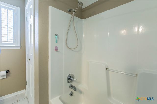 700 Arrowhead Drive, Salado, TX 76571