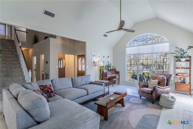 700 Arrowhead Drive, Salado, TX 76571