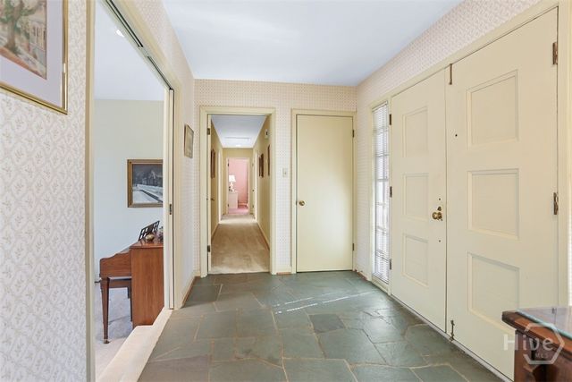 102 Winchester Drive, Savannah, GA 31410