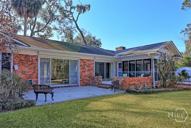 102 Winchester Drive, Savannah, GA 31410